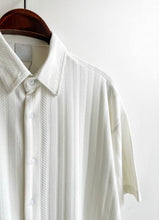 Load image into Gallery viewer, Textured short sleeve shirt